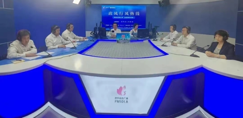 縣領導做客濟寧《政風行風熱線》直播間